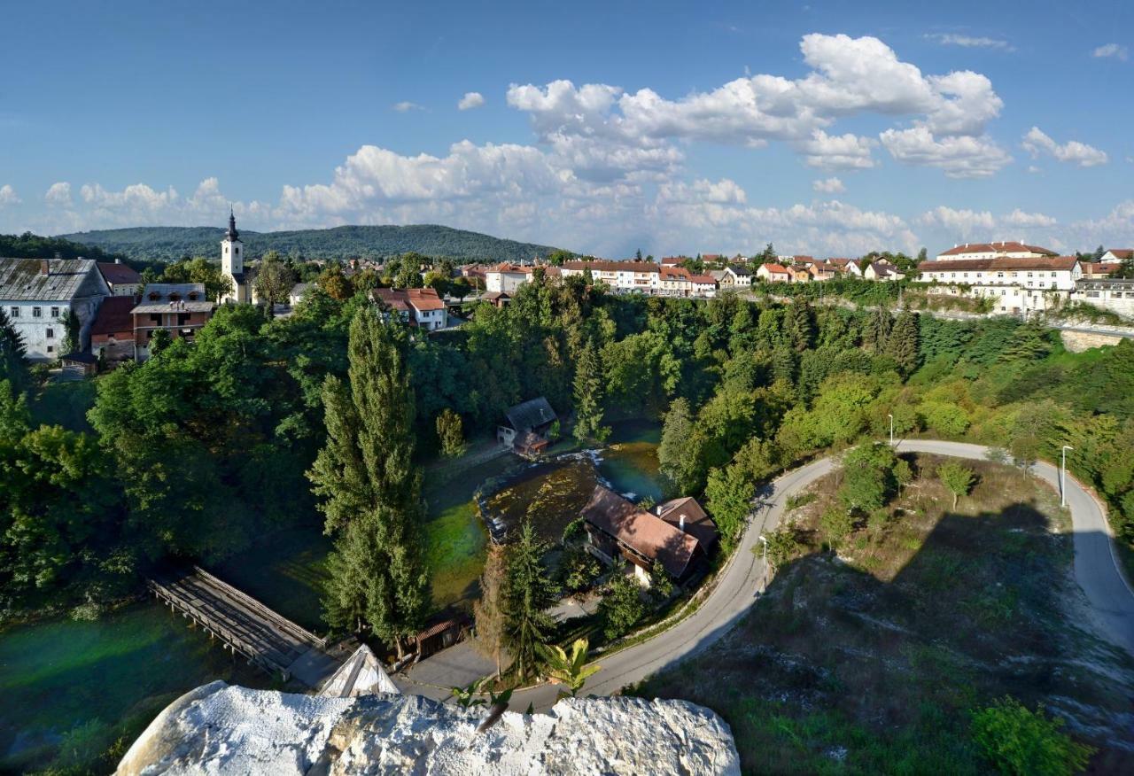 Apartman Visnja Slunj Luaran gambar